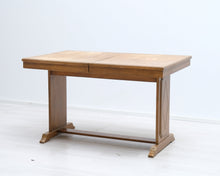 Lataa kuva Galleria-katseluun, Antiikkinen ruokapöytä