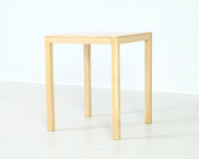 Lataa kuva Galleria-katseluun, Arktis Tempo t43 sivupöytä