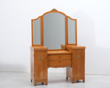 Lataa kuva Galleria-katseluun, Antiikkinen peilipöytä