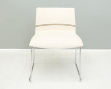 Lataa kuva Galleria-katseluun, B&B Italia Otto verhoiltu vaalea