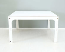 Lataa kuva Galleria-katseluun, Artek Vanikka ruokapöytä