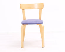 Lataa kuva Galleria-katseluun, Artek 69 tuoli koivu / keskisininen