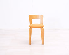 Lataa kuva Galleria-katseluun, Artek 65 tuoli koivu / oranssi