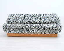 Lataa kuva Galleria-katseluun, 3-istuttava kangassohva