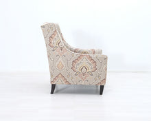 Lataa kuva Galleria-katseluun, Ashley Wilcox nojatuoli kuviollisella verhoilulla