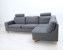 Lataa kuva Galleria-katseluun, 4-istuttava harmaa divaanisohva