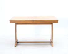 Lataa kuva Galleria-katseluun, Antiikkinen ruokapöytä