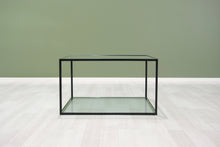 Lataa kuva Galleria-katseluun, B&B Italia sohvapöytä lasilevyllä