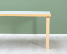 Lataa kuva Galleria-katseluun, Artek 82A pöytä koivu / valkoinen