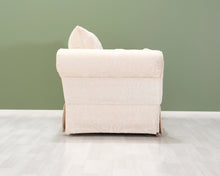 Lataa kuva Galleria-katseluun, 2-istuttava kangassohva beige