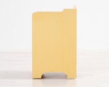 Lataa kuva Galleria-katseluun, Åmells Möbler yöpöytä