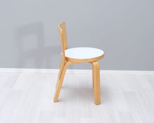 Lataa kuva Galleria-katseluun, Artek N65 lastentuoli koivu / valkoinen