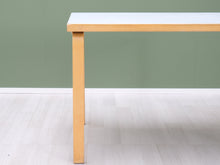 Lataa kuva Galleria-katseluun, Artek 81B ruokapöytä koivu / valkoinen