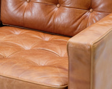 Lataa kuva Galleria-katseluun, 3-istuttava nahkasohva konjakinvärinen