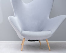 Lataa kuva Galleria-katseluun, Ateljé Sotamaa The Happy Chair nojatuoli harmaa