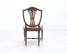 Lataa kuva Galleria-katseluun, Kustavilaistyylinen tuoli beige