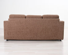 Lataa kuva Galleria-katseluun, 3-istuttava vuodesohva ruskea