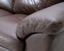 Lataa kuva Galleria-katseluun, 3-istuttava nahkasohva ruskea
