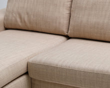 Lataa kuva Galleria-katseluun, Asko 2-istuttava kangassohva beige