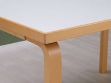 Lataa kuva Galleria-katseluun, Artek ruokapöytä koivu / valkoinen 120 x 85 cm