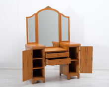 Lataa kuva Galleria-katseluun, Antiikkinen peilipöytä