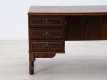 Lataa kuva Galleria-katseluun, Antiikkinen täyspuinen kirjoituspöytä