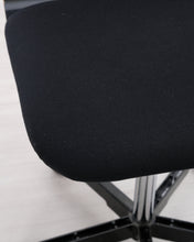 Lataa kuva Galleria-katseluun, Avarte Yrjö Kukkapuro toimistotuoli musta