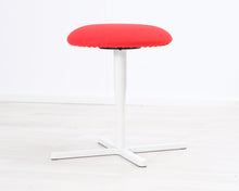 Lataa kuva Galleria-katseluun, Alias jakkara punainen