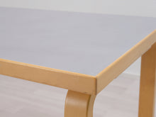 Lataa kuva Galleria-katseluun, Artek 80A pöytä koivu / harmaa