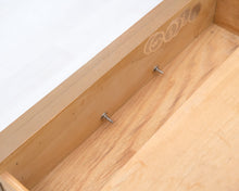 Lataa kuva Galleria-katseluun, Antiikkilipasto tähtinupeilla