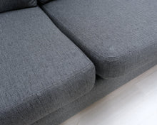 Lataa kuva Galleria-katseluun, 4-istuttava harmaa divaanisohva