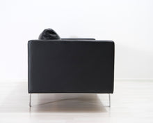 Lataa kuva Galleria-katseluun, 2,5-istuttava nahkasohva musta