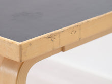 Lataa kuva Galleria-katseluun, Artek pöytä koivu / musta 60 x 80 cm