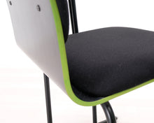 Lataa kuva Galleria-katseluun, Avarte Yrjö Kukkapuro tuoli musta