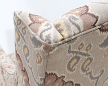 Lataa kuva Galleria-katseluun, Ashley Wilcox nojatuoli kuviollisella verhoilulla