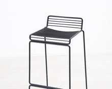 Lataa kuva Galleria-katseluun, Hay Hee baarituoli musta