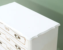 Lataa kuva Galleria-katseluun, Rokokootyylinen lipaso