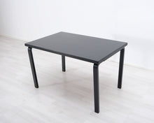 Lataa kuva Galleria-katseluun, Artek 81B pöytä musta