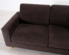Lataa kuva Galleria-katseluun, 3-istuttava divaanisohva ruskea