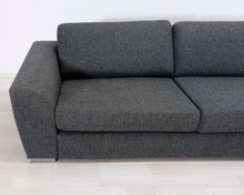 Lataa kuva Galleria-katseluun, 3-istuttava kangassohva harmaa