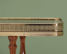 Lataa kuva Galleria-katseluun, Antiikkinen tarjoiluvaunu