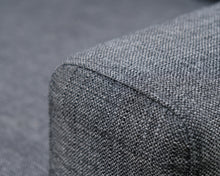 Lataa kuva Galleria-katseluun, 2-istuttava kangassohva harmaa