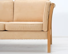 Lataa kuva Galleria-katseluun, 3-istuttava kangassohva beige