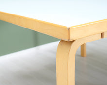 Lataa kuva Galleria-katseluun, Artek pöytä 120 x 120 cm koivu / valkoinen