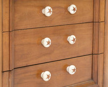 Lataa kuva Galleria-katseluun, Antiikkilipasto tähtinupeilla