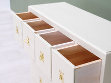 Lataa kuva Galleria-katseluun, Apteekkarin hylly