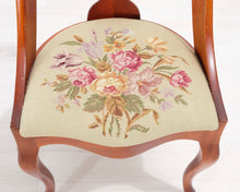 Lataa kuva Galleria-katseluun, Antiikkityylinen tuoli