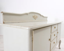 Lataa kuva Galleria-katseluun, Antiikkinen senkki