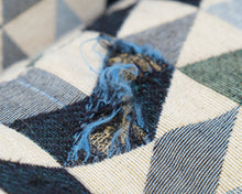 Lataa kuva Galleria-katseluun, 3-istuttava kangassohva