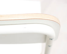 Lataa kuva Galleria-katseluun, Baarijakkara valkoinen